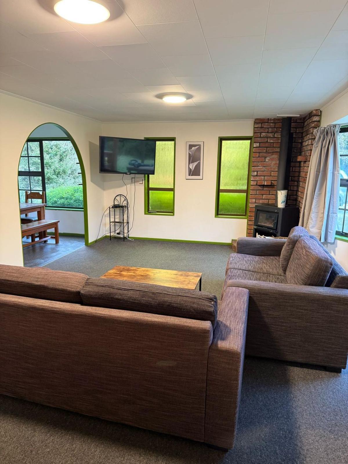 The Whistling Frog Resort Chaslands Buitenkant foto