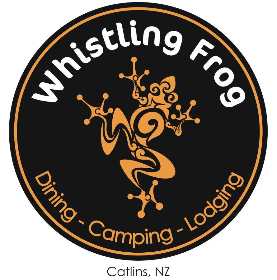 The Whistling Frog Resort Chaslands Buitenkant foto