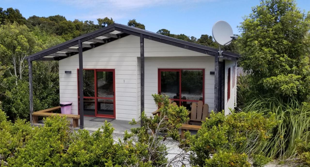 The Whistling Frog Resort Chaslands Buitenkant foto